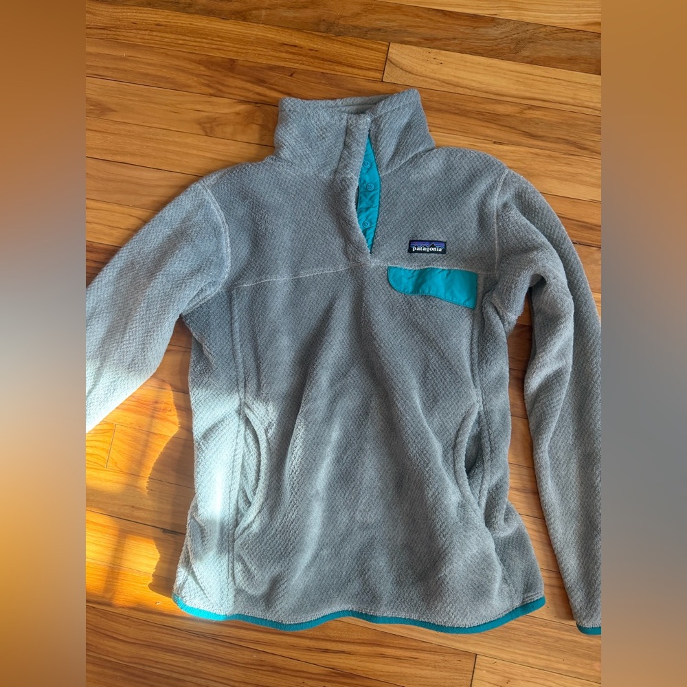 Patagonia Gray and Teal Women's Cowl Neck Sweater